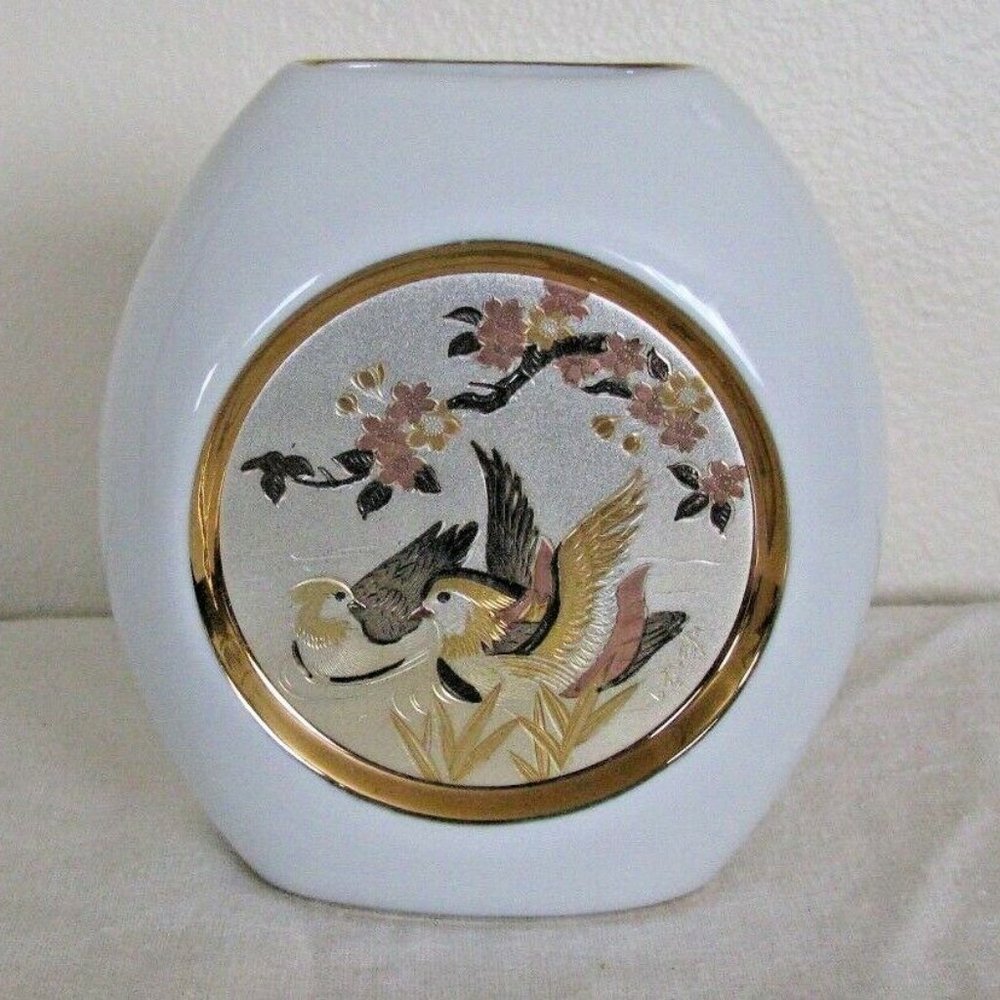 White & Gold Japan The Art of Chokin  Mini Vase 5" - Picture 3 of 6